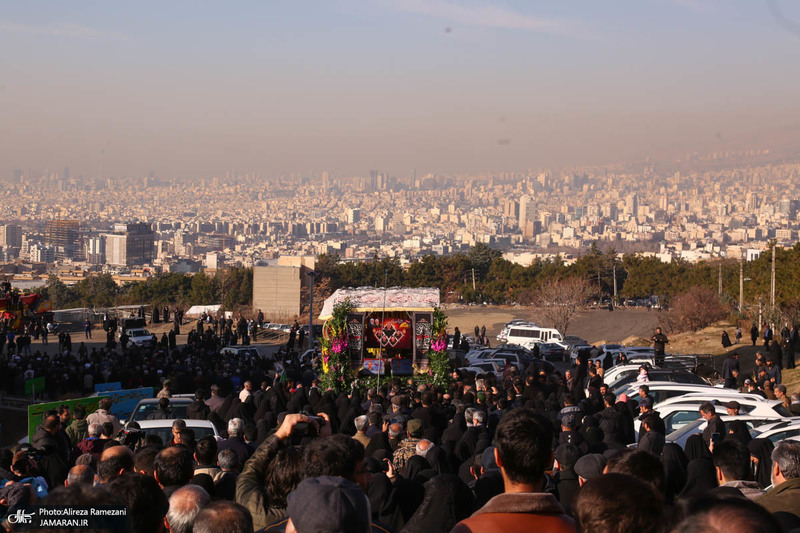 تشییع پیکر شهدای مدافع حرم در شهرک شهید محلاتی