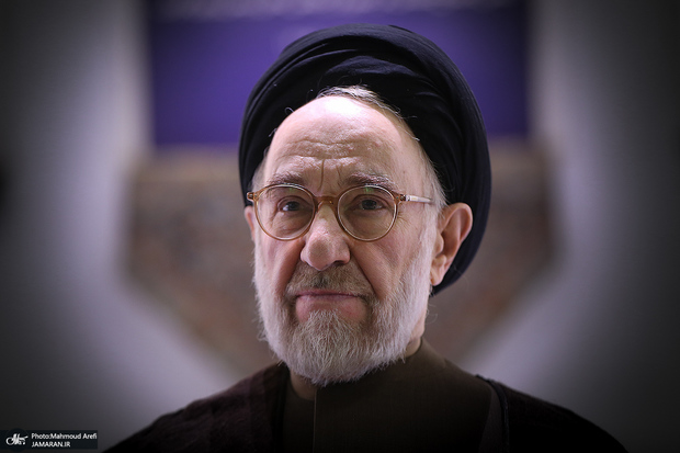 سید محمد خاتمی: باید دولت را حمایت کرد/ سخن‌های تهدیدآمیز و تحریک کننده به‌خصوص از تریبون‌های رسمی روزنه‌های امید را مسدود می‌کند/ کدام انسان آزاده‌ و با انصافی است که از نسل کشی و جنایت‌های اسرائیل و دخالت‌های قدرت‌ها به‌خصوص آمریکا برآشفته نشود