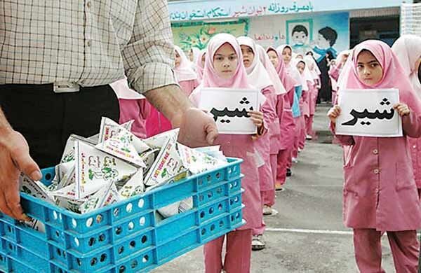 ۸۶۰ هزاردانش آموز خوزستانی زیروشش طرح توزیع شیر مدارس