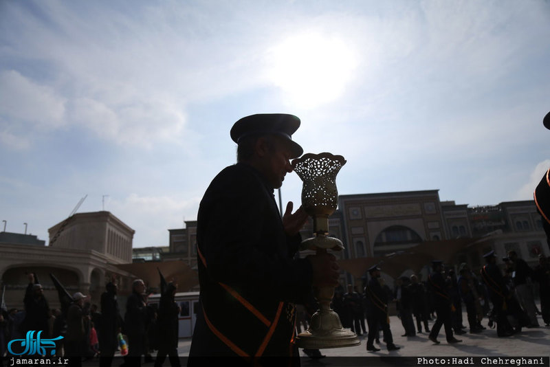 دسته عزاداری خادمان حرم حضرت معصومه ( س) در روز شهادت امام رضا (ع)