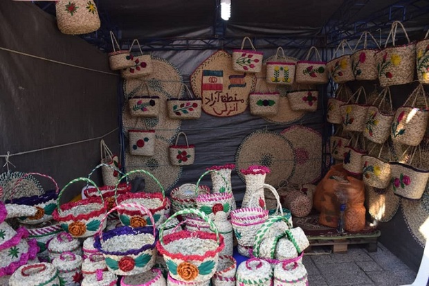 برپایی نمایشگاه نوروز بازار در منطقه آزاد انزلی