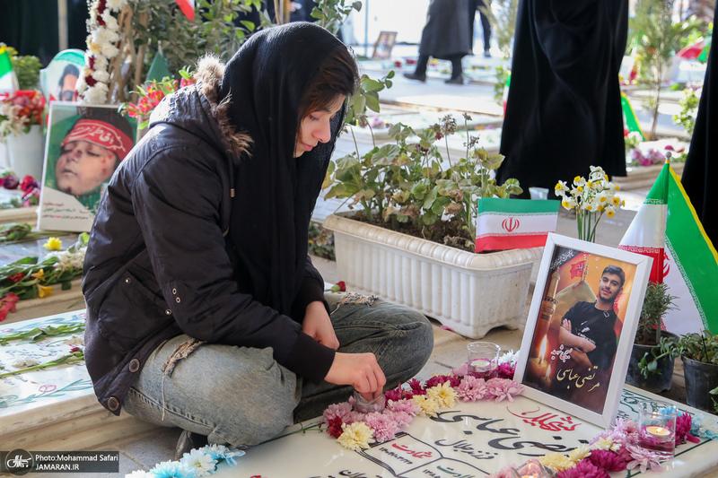 مهمانی لاله ها در قطعه شهدای بهشت زهرا