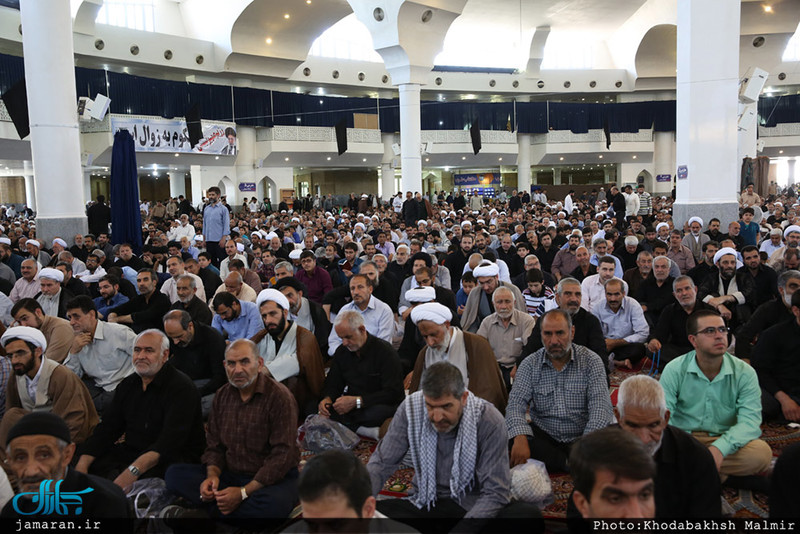 حضور سید حسن خمینی در نماز جمعه قم