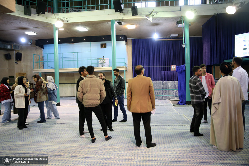 بازدید جمعی از دانشجویان عراقی و افغانستانی دانشگاه تهران جنوب از جماران