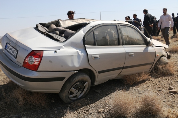 واژگونی خودرو در جاده مهریز به انار چهار زخمی بر جا گذاشت