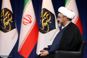 گفتگو با رئیس موسسه تنظیم و نشر آثار امام خمینی (س)  در حسینیه جماران