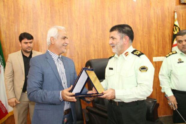 فرمانده انتظامی بوشهر: تعامل پلیس و شهرداری زمینه ساز امنیت و آرامش شهروندان است