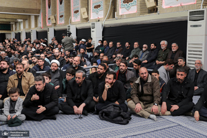 اولین شب مراسم عزاداری ایام شهادت حضرت زهرا (س) در حسینیه امام خمینی(ره)