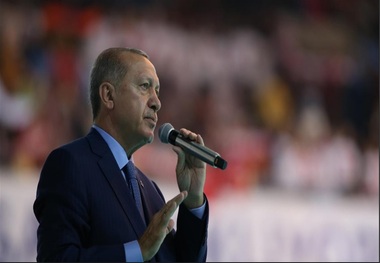 اردوغان: رسیدگی به موج جدید آوارگان سوری در توان ترکیه نیست
