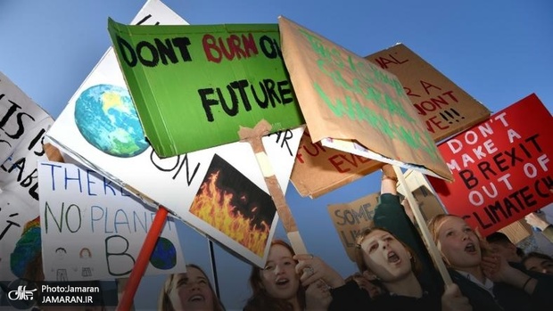 موج جهانی اعتراضات دانش آموزان علیه تغییرات آب و هوایی+ تصاویر