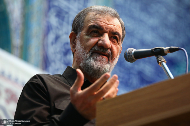 کنایه محسن رضایی به وزیر جنگ آمریکا + عکس