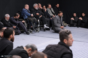 اولین شب مراسم عزاداری ایام شهادت حضرت زهرا (س) در حسینیه امام خمینی(ره)