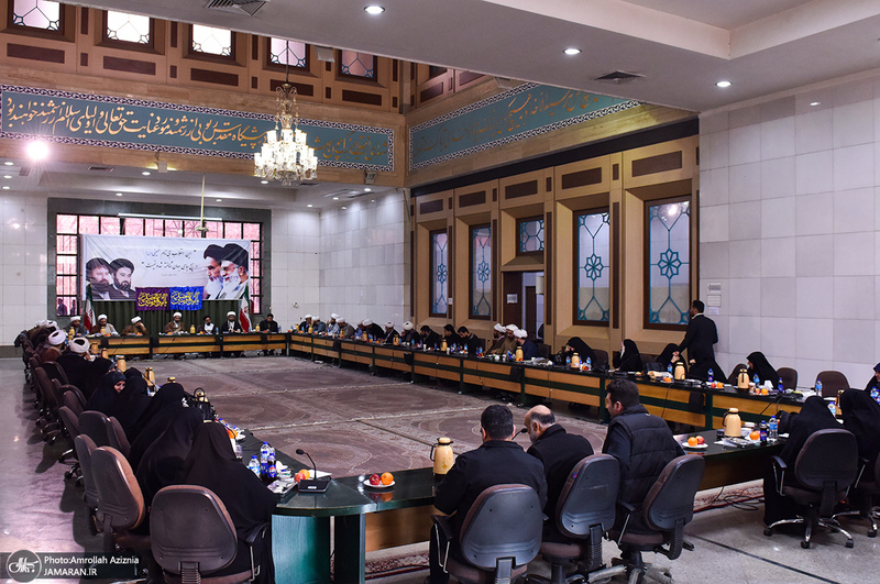 نشست مشترک مدیران فرهنگی آستان امام خمینی (س) با مدیران فرهنگی شهرداری تهران