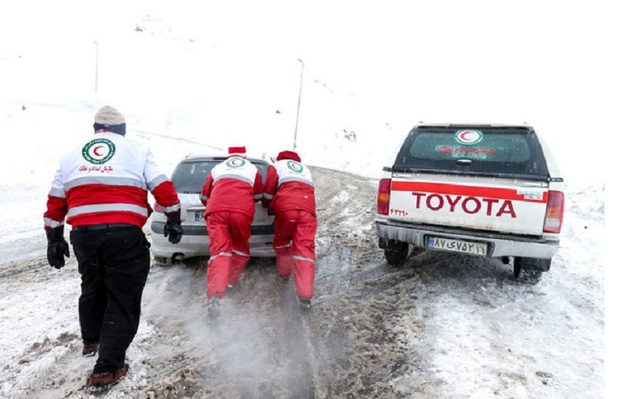 برف و کولاک، مردم خراسان شمالی را درگیر کرده است
