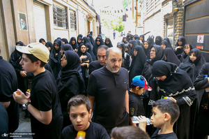 عزاداری ظهر عاشورا در محله جماران