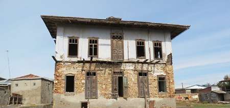 مرمت اضطراری خانه تاریخی روشنی واقع در شهرستان گمیشان