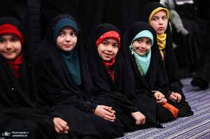 دیدار خانواده شهدای اقتدار با رهبر انقلاب در روز میلاد امیرالمومنین (ع)