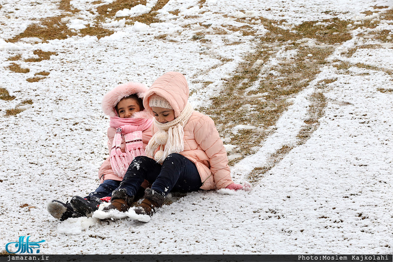 تصاویر زیبایی از برف امروز تهران 