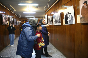 بازدید کردشگران نوروزی از بیت امام خمینی (س) در جماران