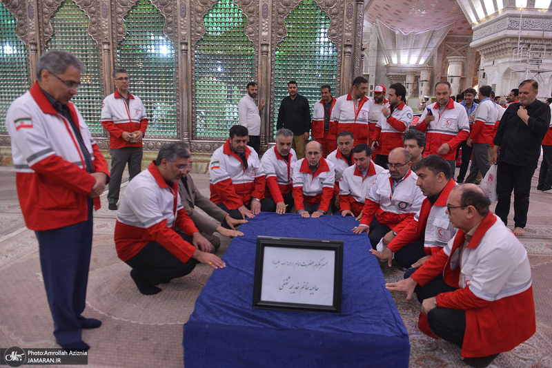 بدرقه 22 هزار امدادگر هلال احمر از جوار حرم امام خمینی (س)