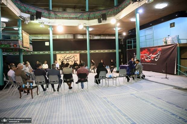 علی کمساری: الإمام الخمینی عاش بعد انتصار الثورة الإسلامیة أبسطَ وأزهدَ أسلوبٍ للحیاة