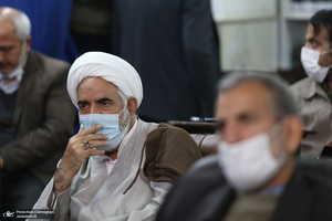 رونمایی از کتاب های «المکاسب المحرمه» و«ملحق العروه الوثقی» تالیف آیت الله العظمی صانعی(ره)