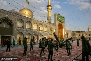 حال و هواى حرم مطهر رضوی در شام ولادت امام رضا (ع)