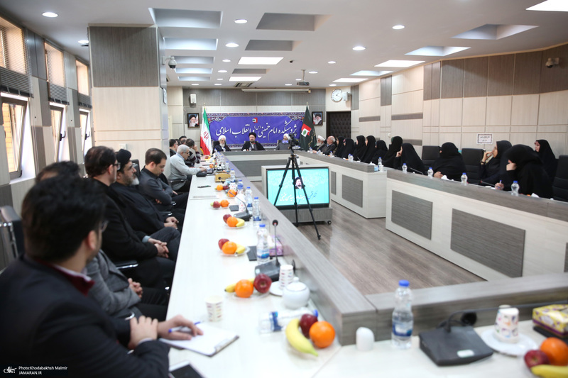 حضور سید حسن خمینی در گردهمایی علمی به مناسبت هفته پژوهش در پژوهشکده امام خمینی(س) و انقلاب اسلامی