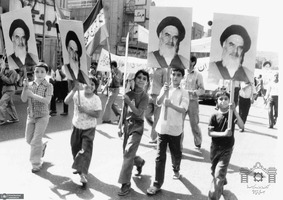 منتخبی از عکس‌های کمتر دیده شده امام و انقلاب