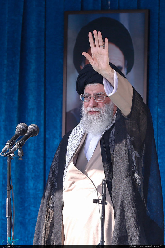اقامه نماز عید فطر به امامت رهبر معظم انقلاب