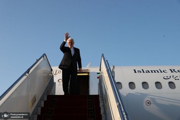 عارف به تاجیکستان سفر می کند