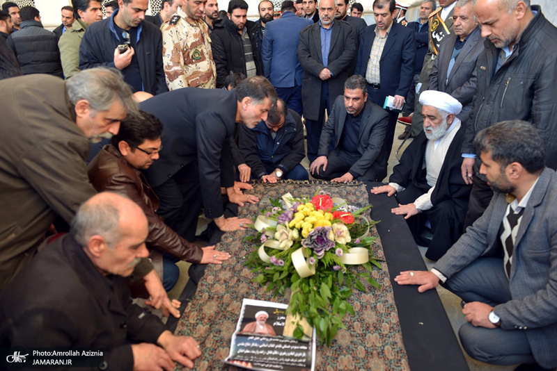 تشییع و خاکسپاری پیکر حجت الاسلام والمسلمین شیخ علی اکبرمهربان در جوار حرم مطهر حضرت امام خمینی(س)