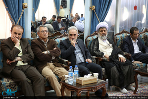 دیدار اعضای شورای اسلامی شهر تهران با سید حسن خمینی