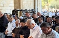 حضور هزاران فلسطینی در نماز جمعه مسجدالاقصی (3)