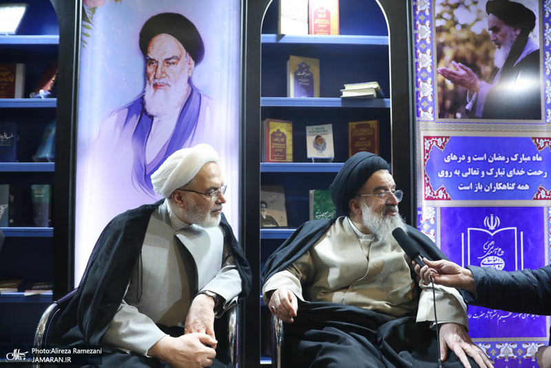 غرفه موسسه تنظیم و نشر آثار امام خمینی (ره) در سی و دومین نمایشگاه بین المللی قرآن کریم