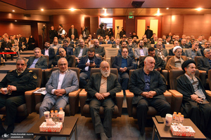 تجدید میثاق استاندار، فرمانداران، مدیران و ائمه جمعه تهران با آرمان های حضرت امام خمینی (س)