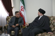 دیدار رئیس هیات مدیره باشگاه استقلال با سید حسن خمینی 