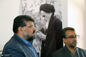بازدید رئیس مرکز وکلای قوه قضائیه از بیت تاریخی امام خمینی