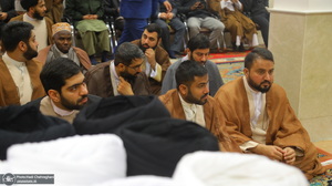 عمامه گذاری طلاب توسط مراجع عظام تقلید در روز میلاد امام علی (ع)‎