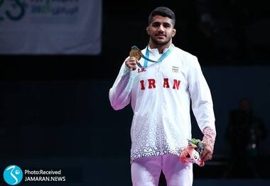 عکس| فرنگی کاران ایران در خانه خدا