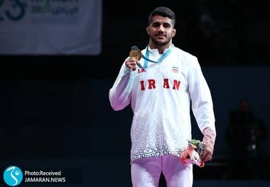 عکس| فرنگی کاران ایران در خانه خدا