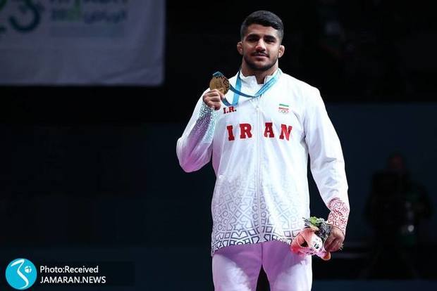 عکس| فرنگی کاران ایران در خانه خدا