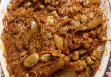 طرز تهیه دو پیازه باقلا به روش مجلسی