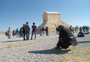 چشم انداز نازیبا برای رسیدن به پاسارگاد