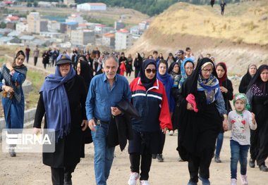 همدان میزبان همایش بزرگ پیاده‌روی خانوادگی