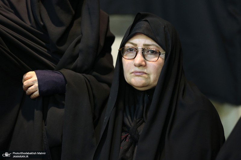 تجدید میثاق جمعی از جوانان هلال احمر با آرمان های حضرت امام خمینی (س)