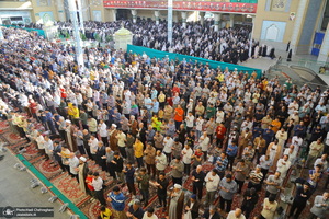 نماز عید سعید فطر در حرم مطهر حضرت معضومه (س)