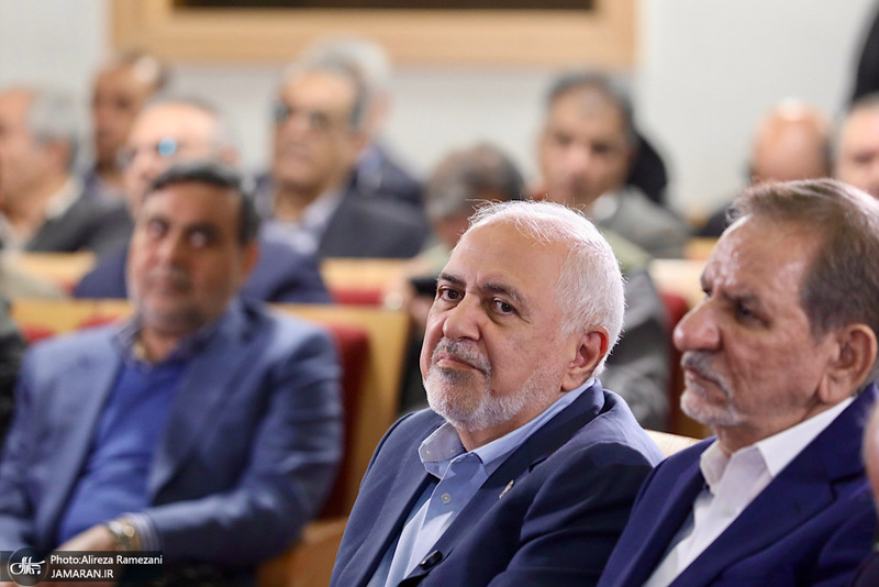 نشست رو‌نمایی کتاب در اندیشه ایران