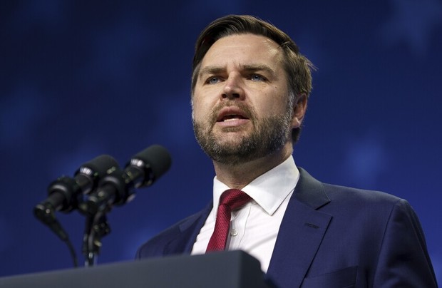 معترضان هوادار اوکراین معاون ترامپ را از ایالت ورمونت فراری دادند