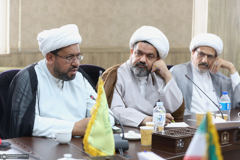 دیدار جمعی از علمای کشور عراق با رئیس موسسه تنظیم ونشر آثار امام خمینی